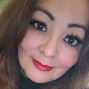 Meet your Posher, Dania